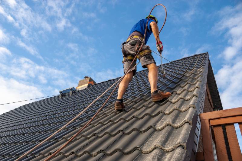 Entretien de toiture avec un service clé en main pour votre maison à Vesoul en Haute-Saône